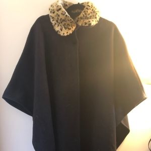 Black Fleece Poncho with Cheetah Collar